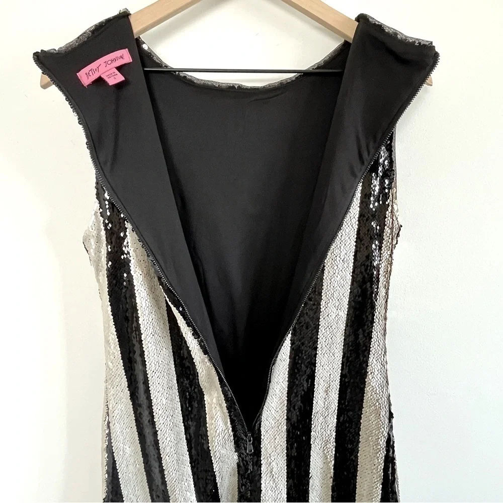 Betsey Johnson Black & Ivory Striped Sequin Ruffle Hem Mini Dress. Size 2. #630 - Picture 8 of 9